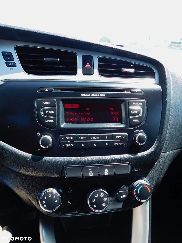 Kia Ceed 1.6 CRDi L - 12