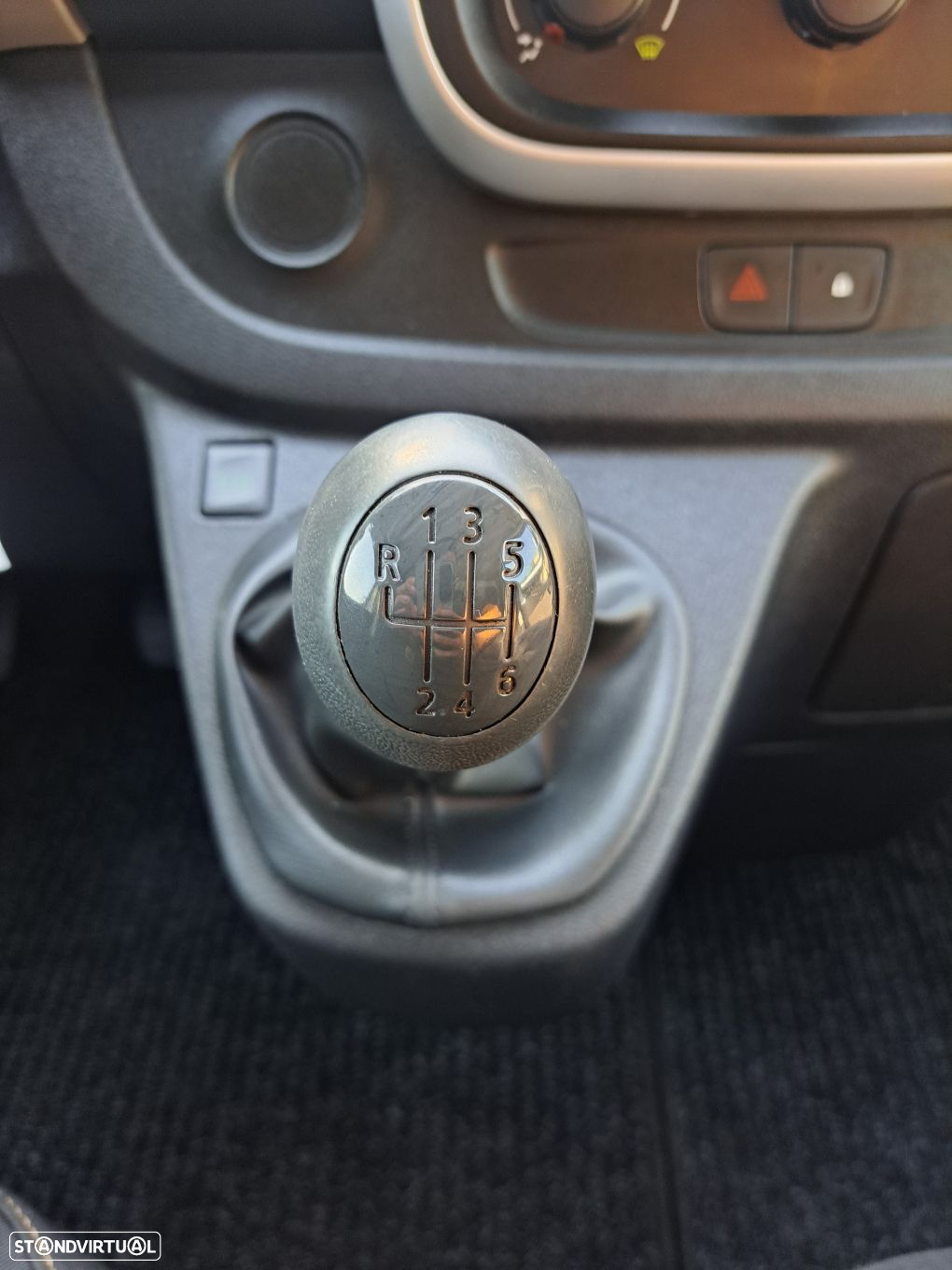 Renault Trafic - 11