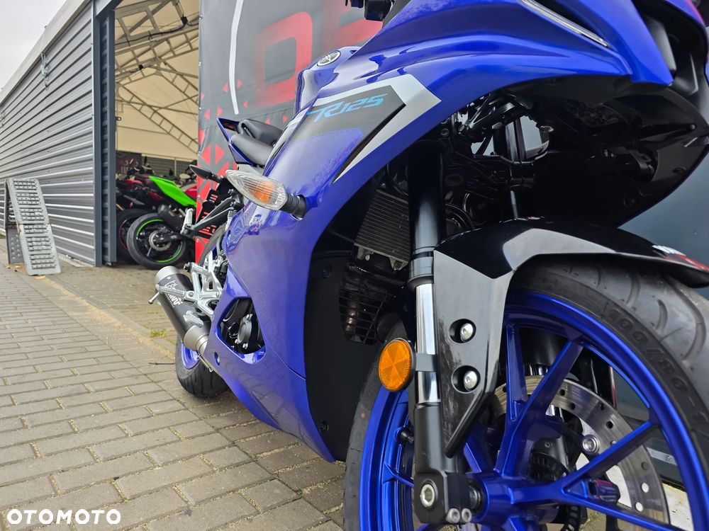 Yamaha YZF - 30