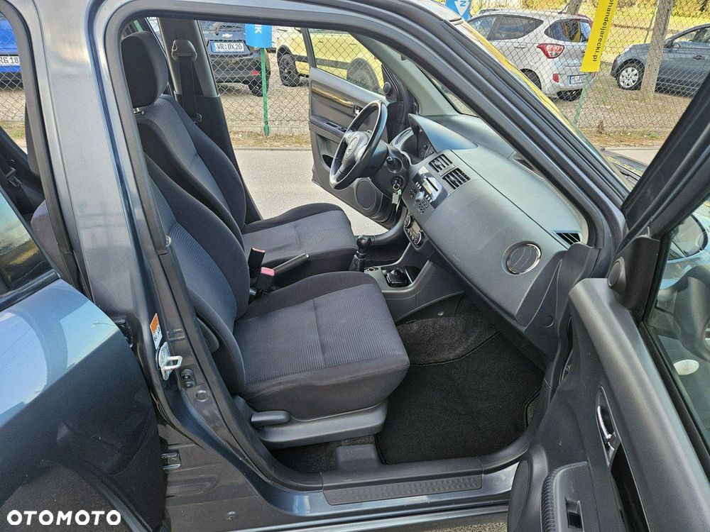 Suzuki Swift 1.3 GS / Premium 4WD - 10