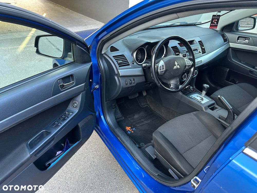 Mitsubishi Lancer 1.8 Invite CVT - 6