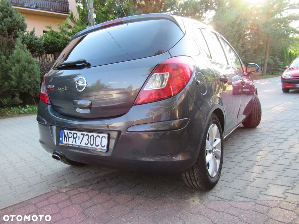 Opel Corsa 1.4 16V Energy - 7