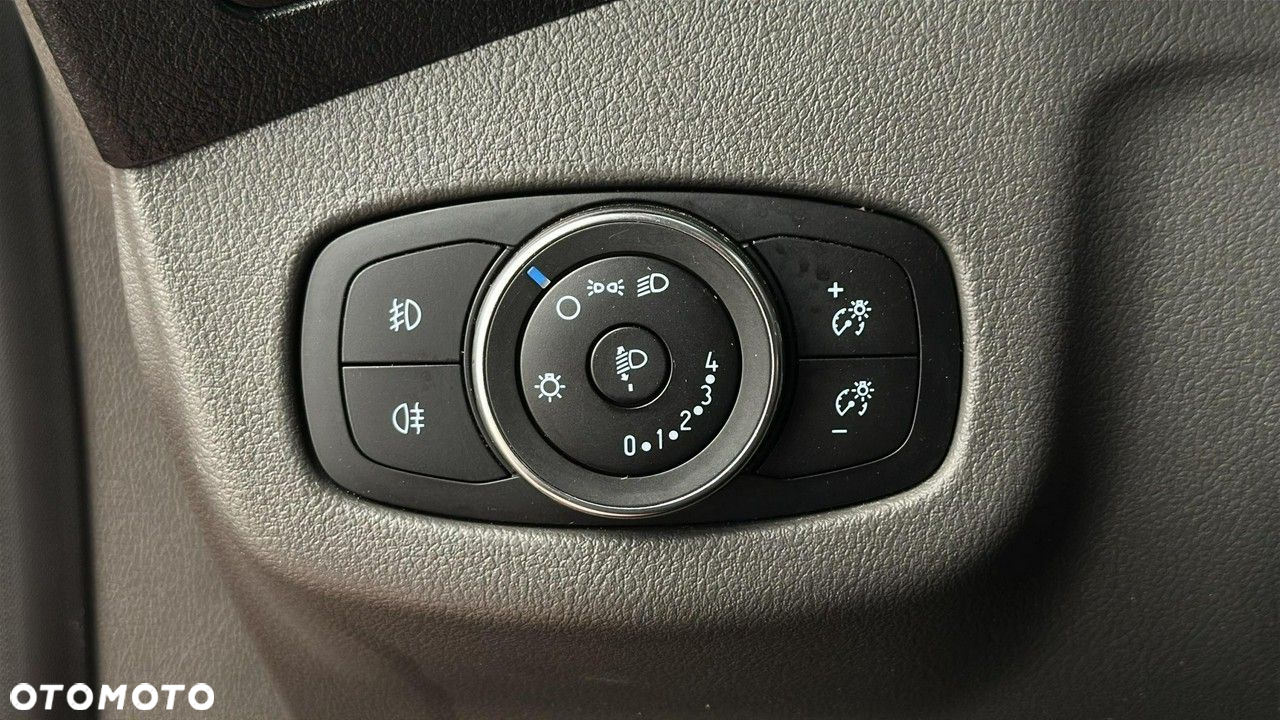 Ford Transit Connect - 25