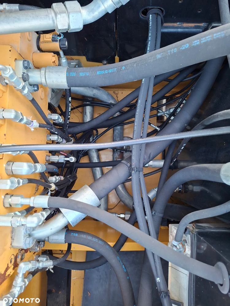 Caterpillar CAT M 322 D - 25