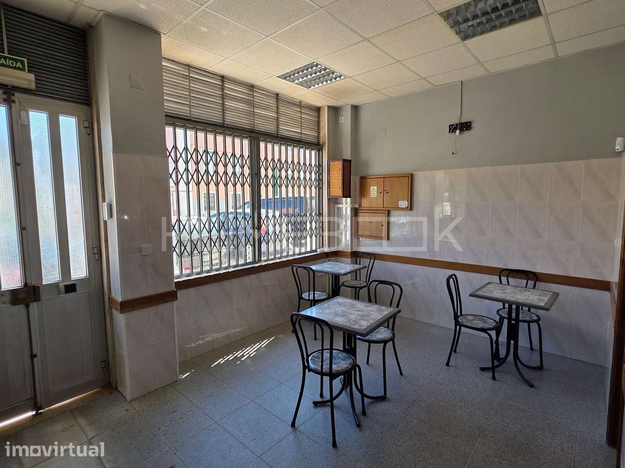 Loja comercial equipada, em Benfica - Grande imagem: 2/7