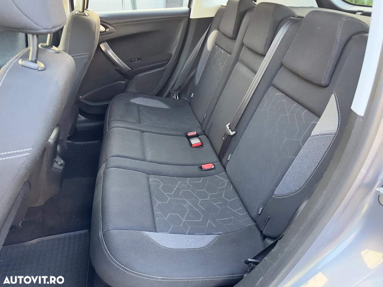 Peugeot 2008 PureTech 110 Style - 21