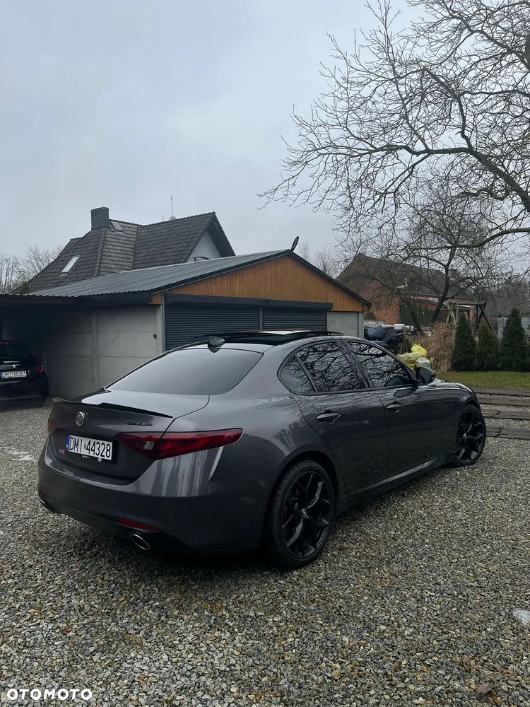Alfa Romeo Giulia - 6