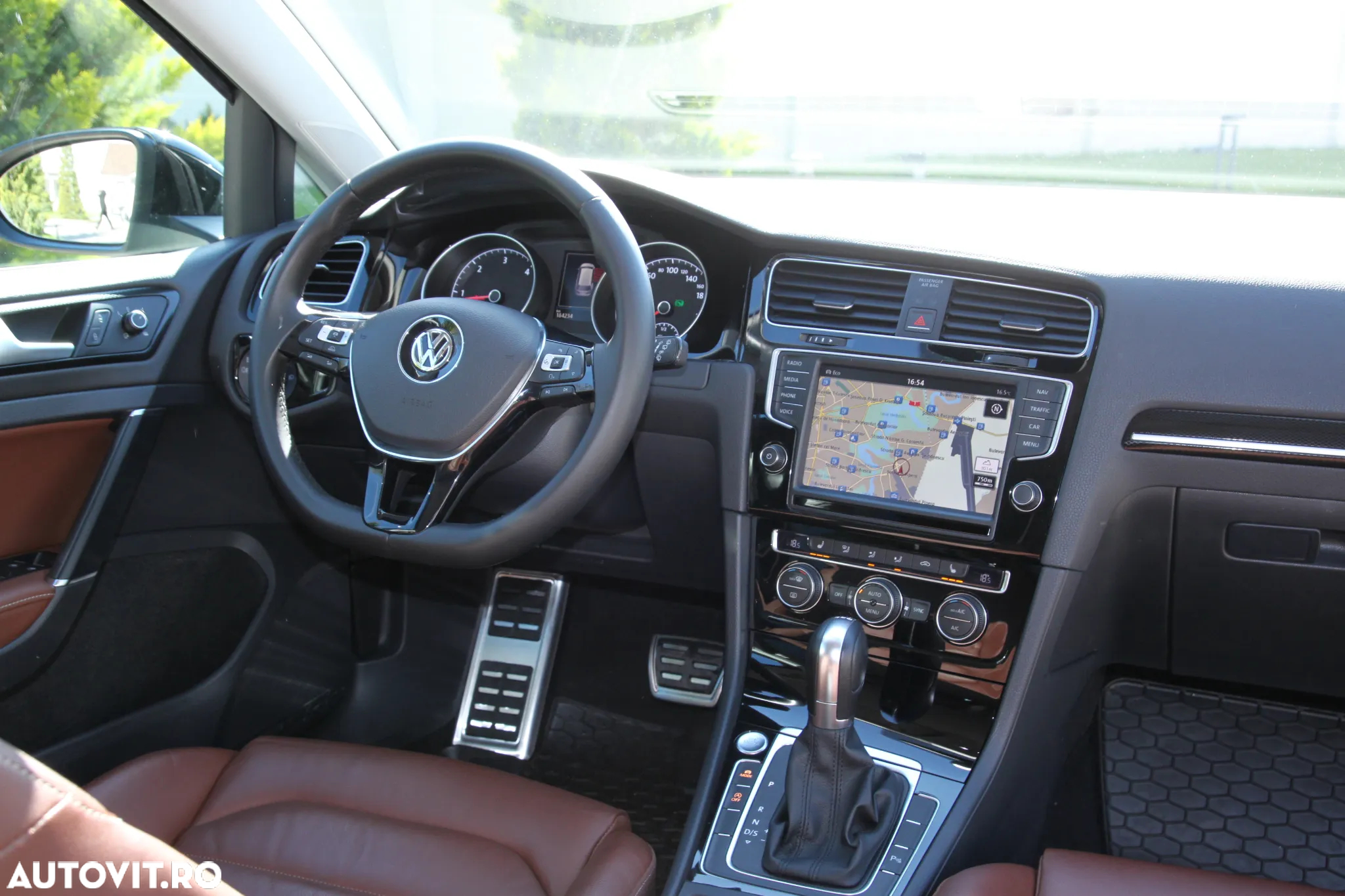 Volkswagen Golf 2.0 TDI DSG BMT Highline - 16