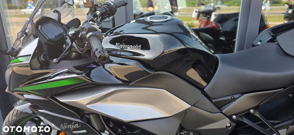 Kawasaki Ninja 1000 SX - 30
