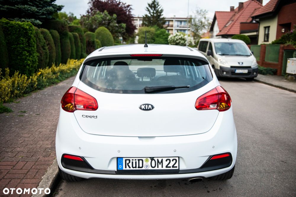 Kia Ceed 1.4 CVVT Vision - 14