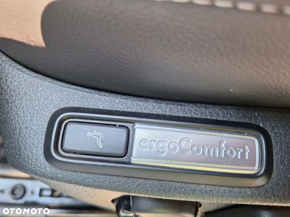 Volkswagen Passat Alltrack 2.0 TDI SCR 4Motion DSG (BMT) - 29