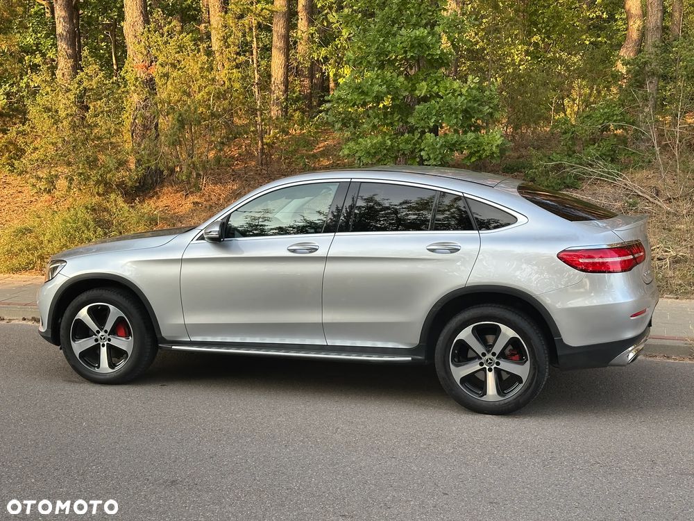 Mercedes-Benz GLC 300 4Matic 9G-TRONIC Exclusive - 9