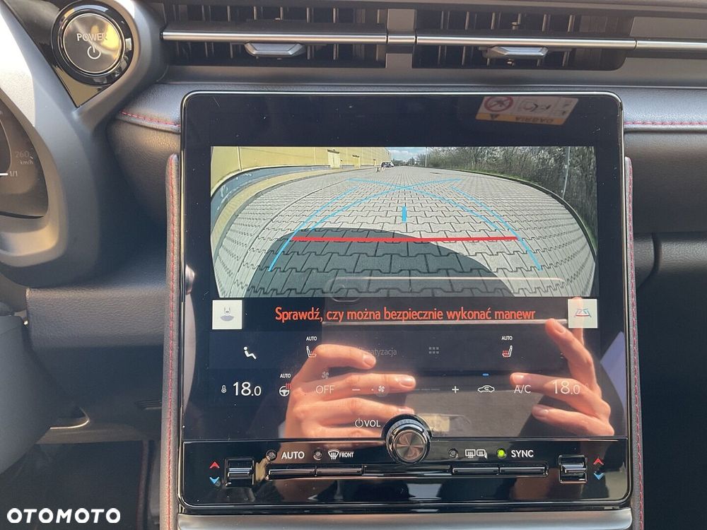 Lexus LBX 1.5 Hybrid Emotion - 28