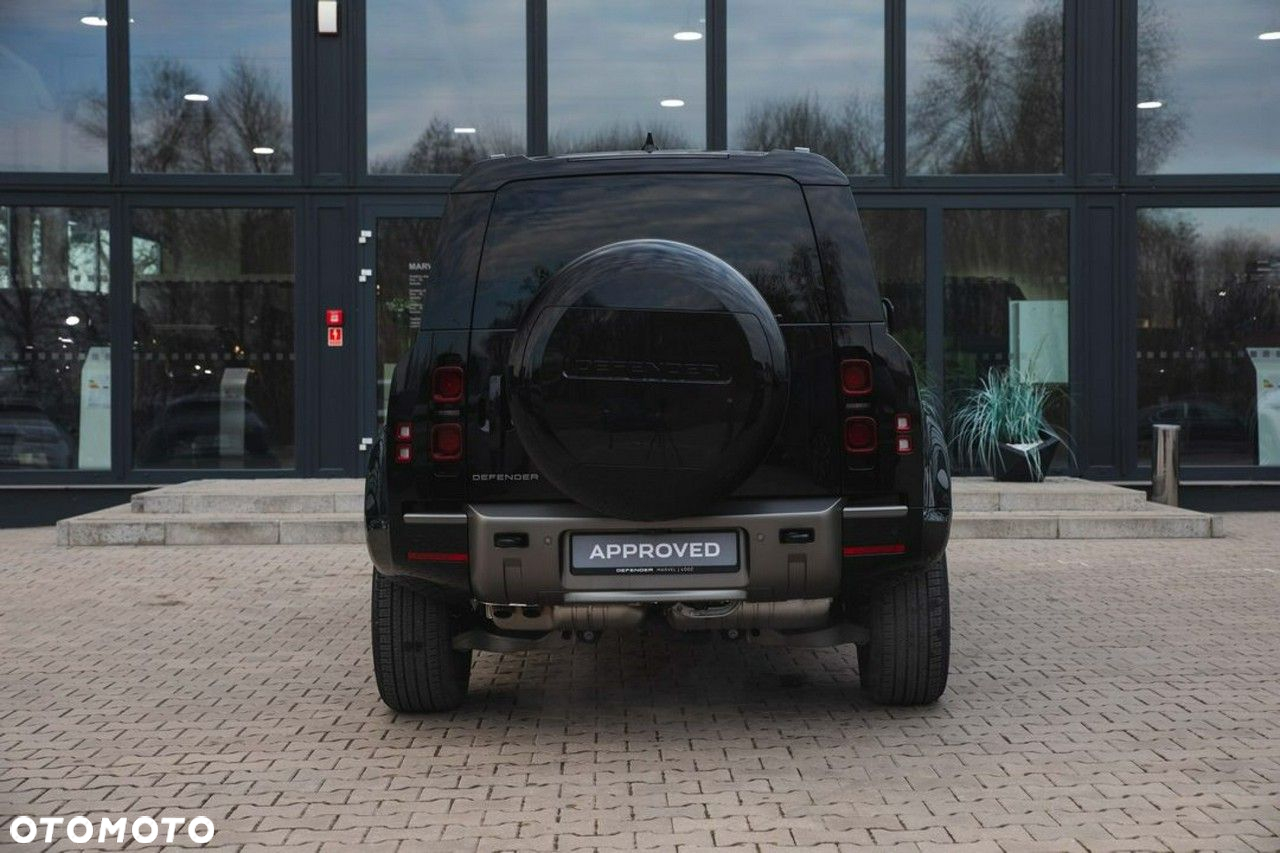 Land Rover Defender - 5