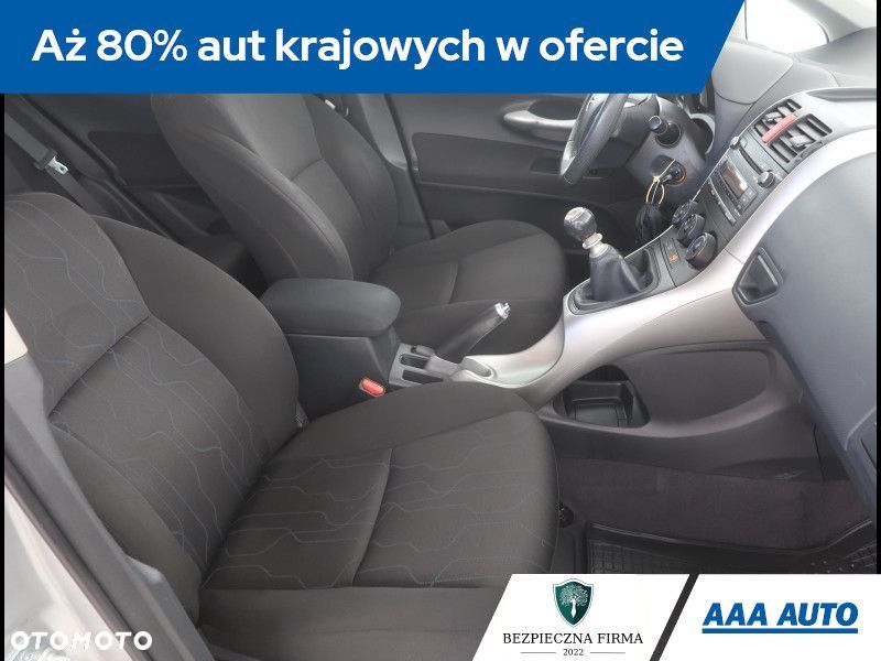 Toyota Auris - 10