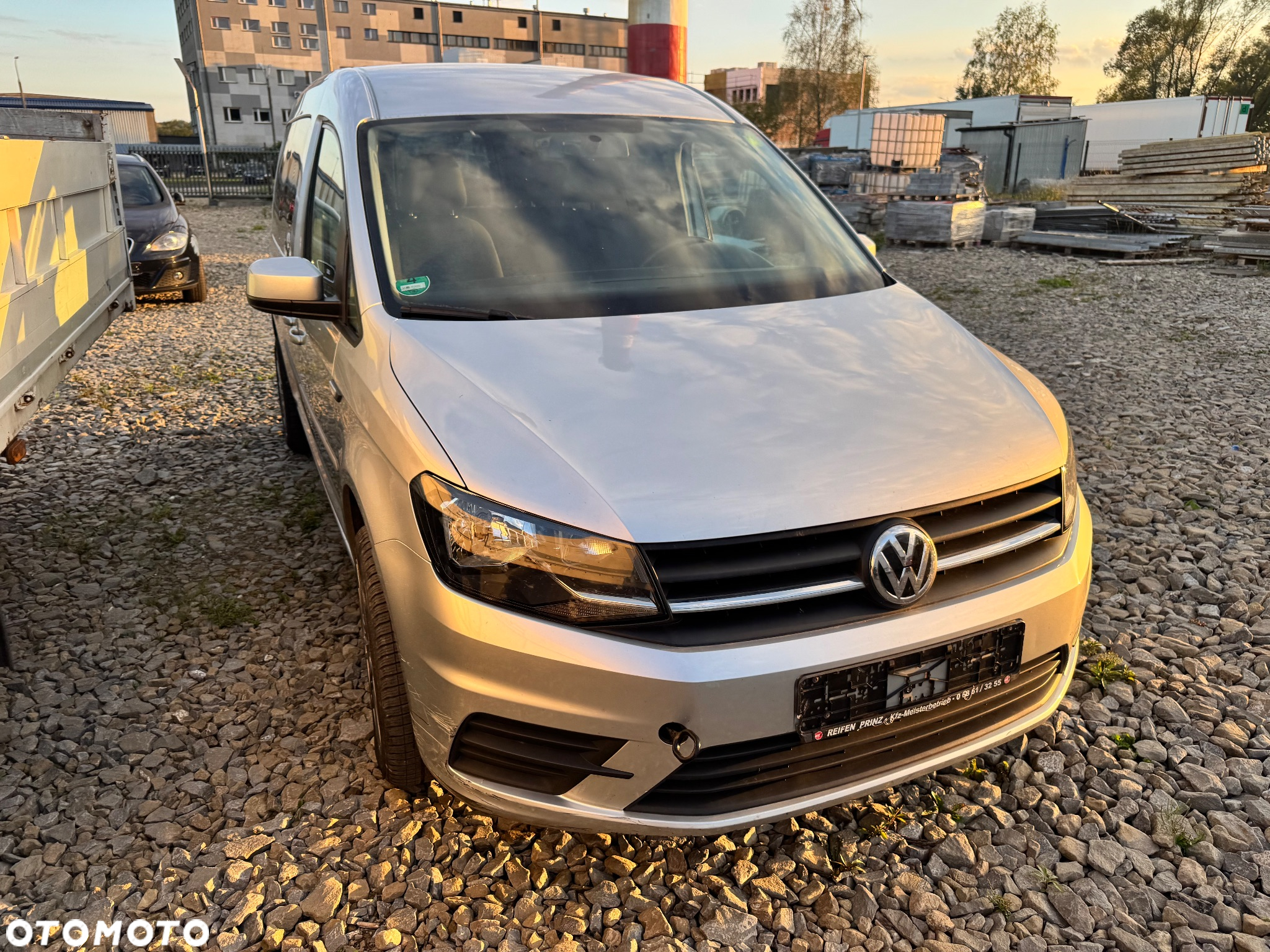 Volkswagen Caddy 2.0 TDI (7-Si.) DSG Maxi Trendline - 6