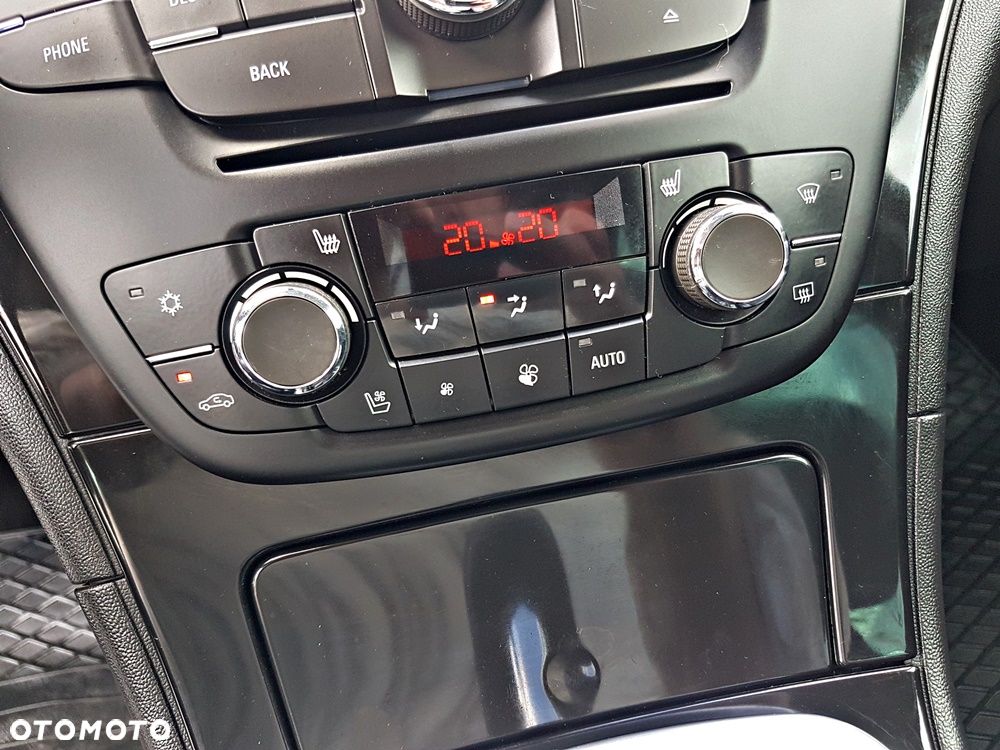 Opel Insignia 2.0 CDTI ecoFLEX Business Cosmo - 16