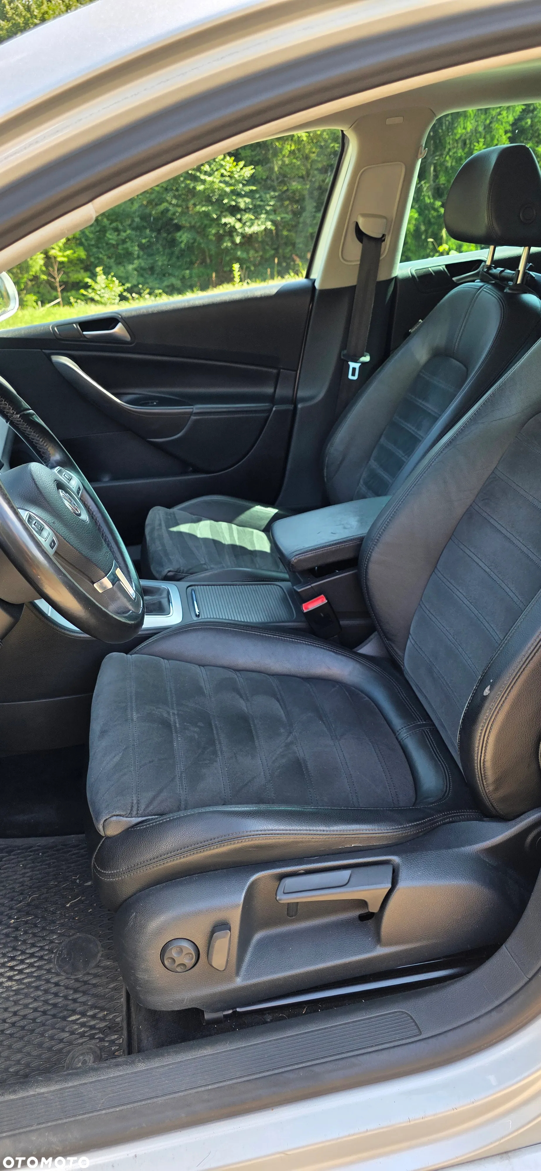 Volkswagen Passat 2.0 TDI 4Mot Highline - 2