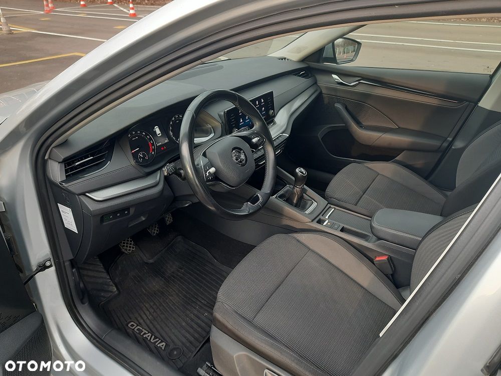 Skoda Octavia 2.0 TDI Ambition - 9