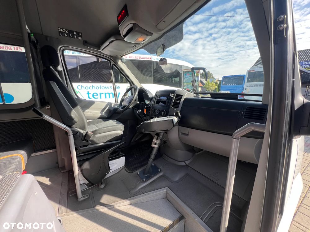 Mercedes-Benz Sprinter - 8