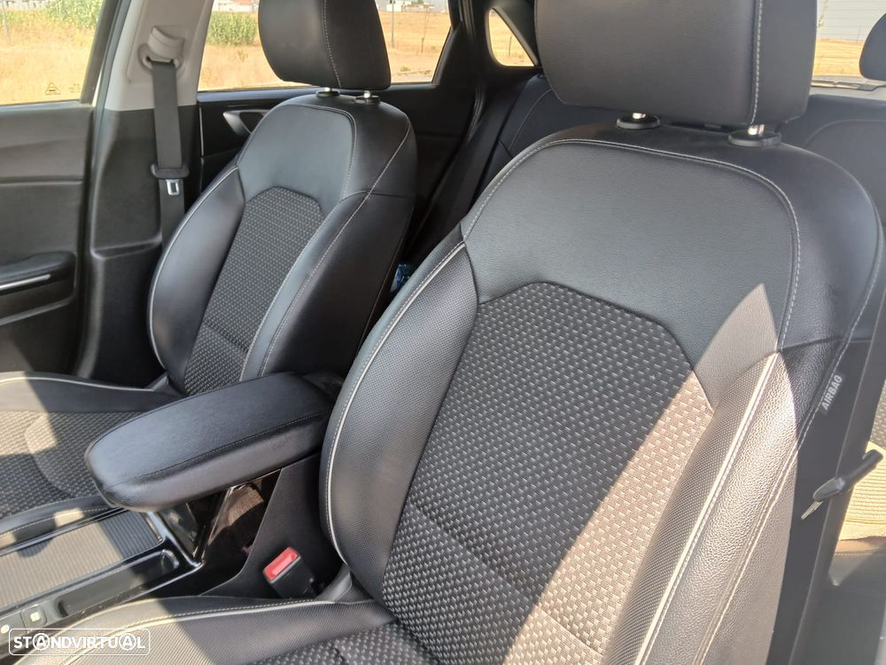 Kia Ceed 1.6 CRDi MHEV Urban - 8