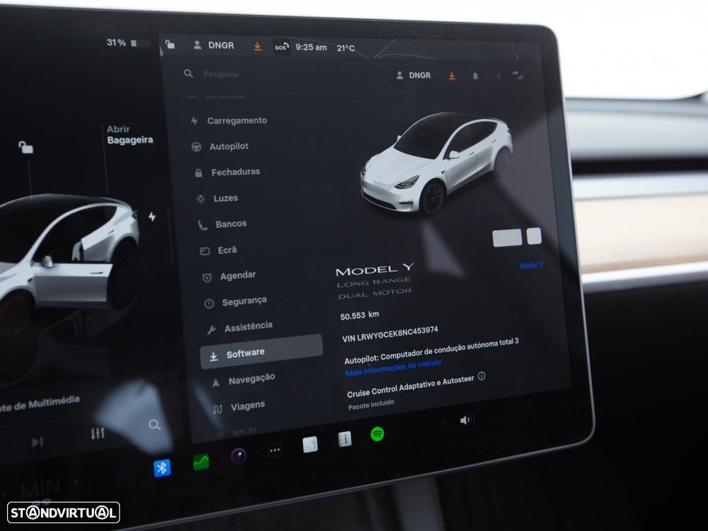 Tesla Model Y Long Range Dual Motor AWD - 24
