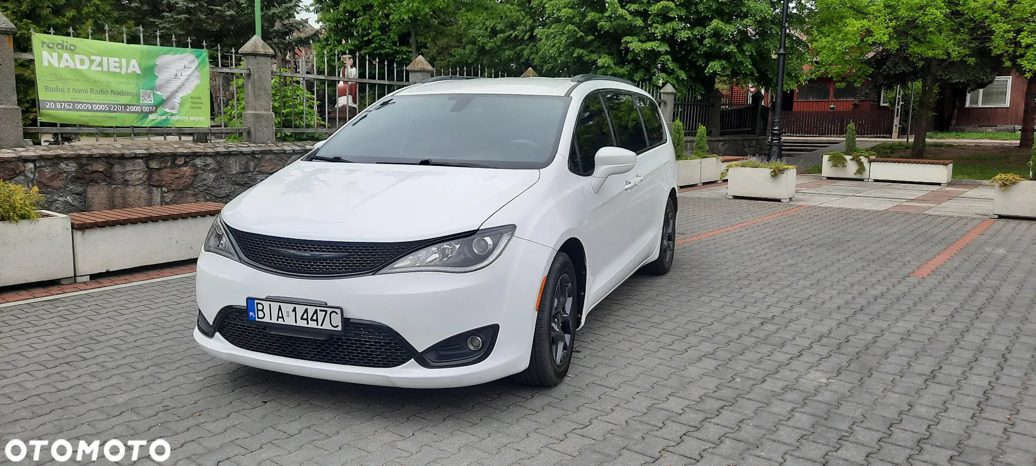 Chrysler Pacifica - 2