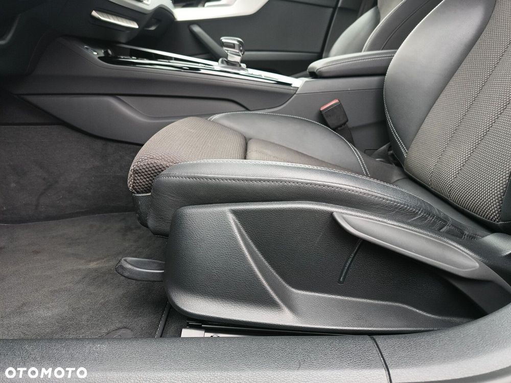 Audi A4 Limousine - 15