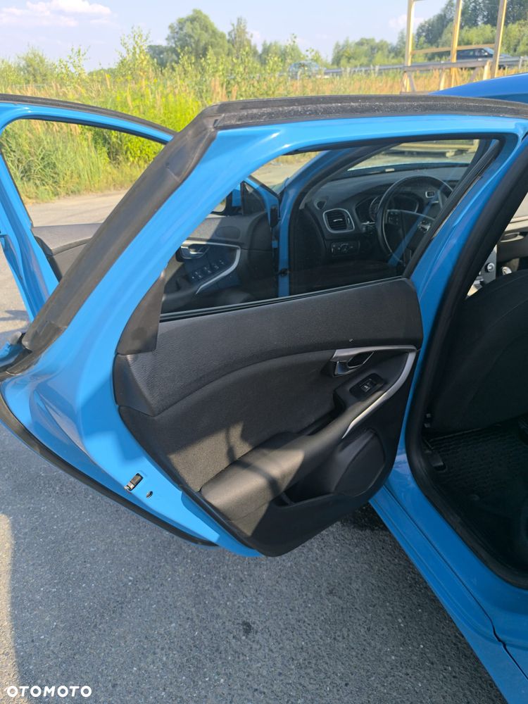 Volvo V40 D2 Kinetic - 27
