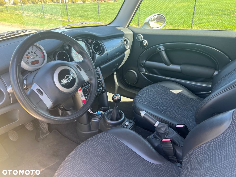 MINI Cooper Standard - 9