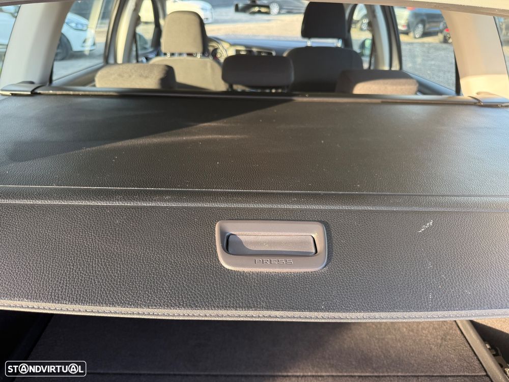 VW Golf Variant 1.6 TDi BlueMotion Trendline - 28