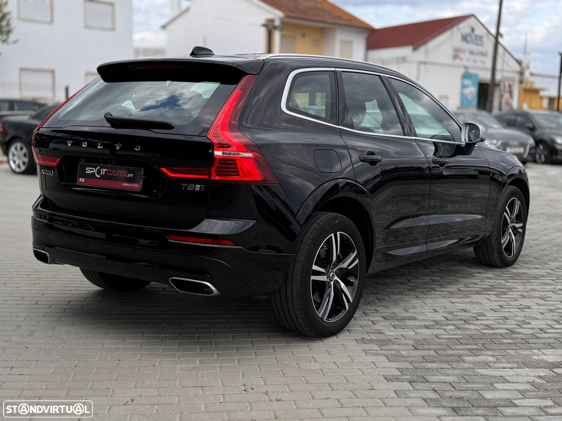 Volvo XC 60 2.0 T8 PHEV R-Design Expression AWD - 9