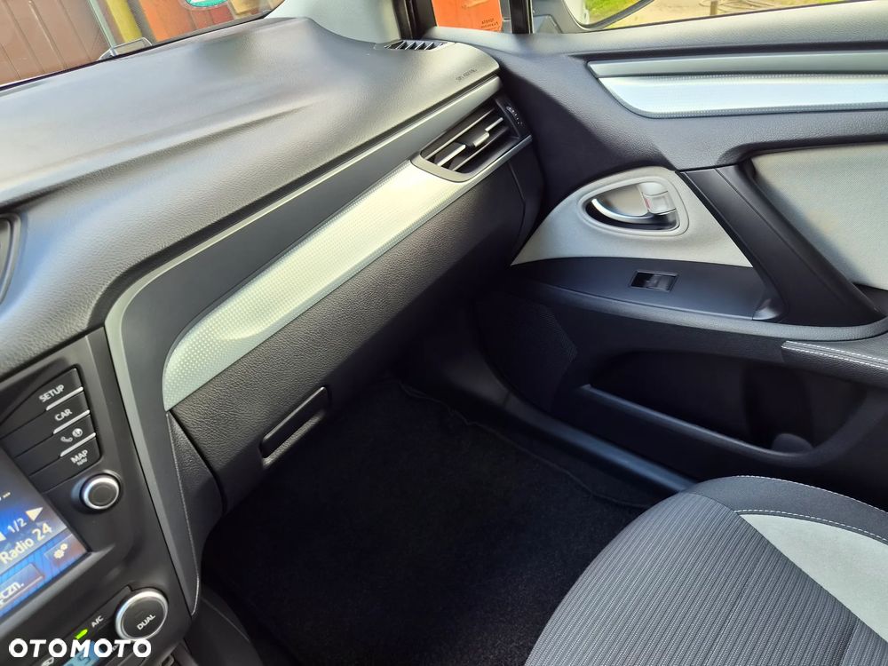 Toyota Avensis 1.8 Executive - 19
