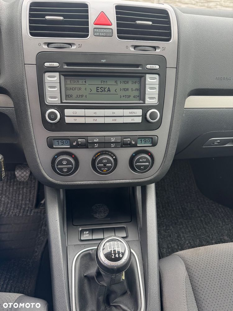 Volkswagen Golf 2.0 FSI 4Motion Comfortline - 22