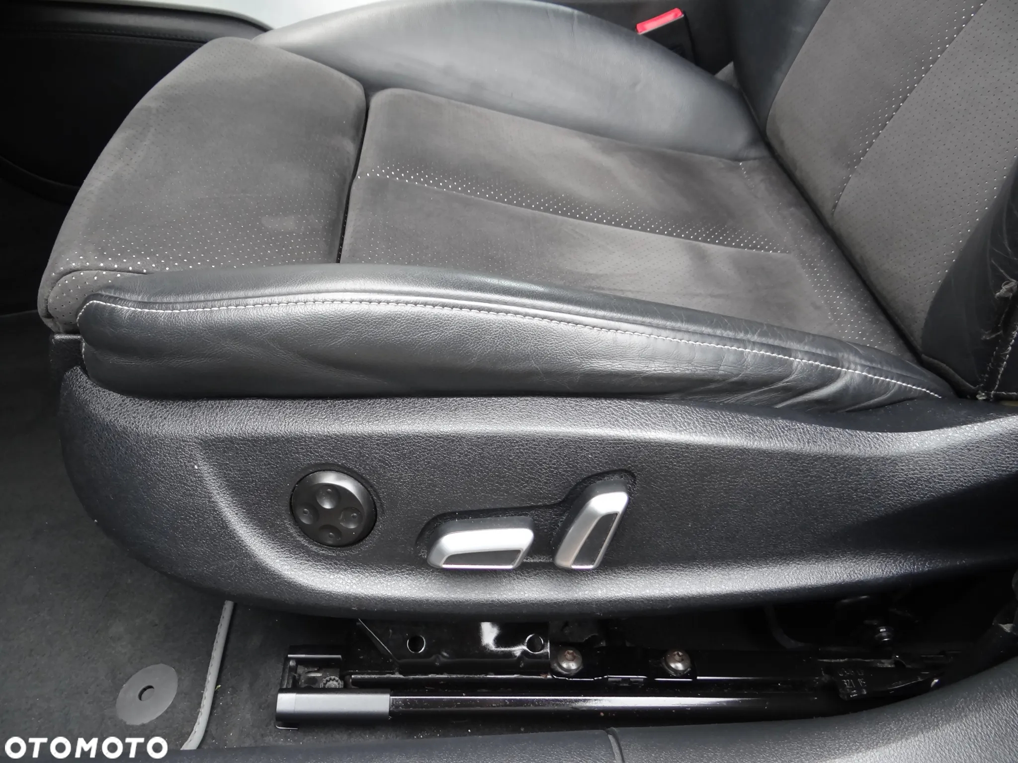 Audi A6 Avant 3.0 TDI quattro S tronic - 17