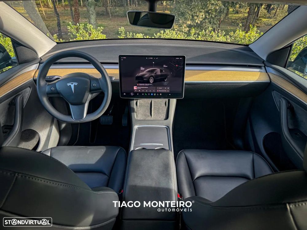 Tesla Model Y Tração Traseira - 46