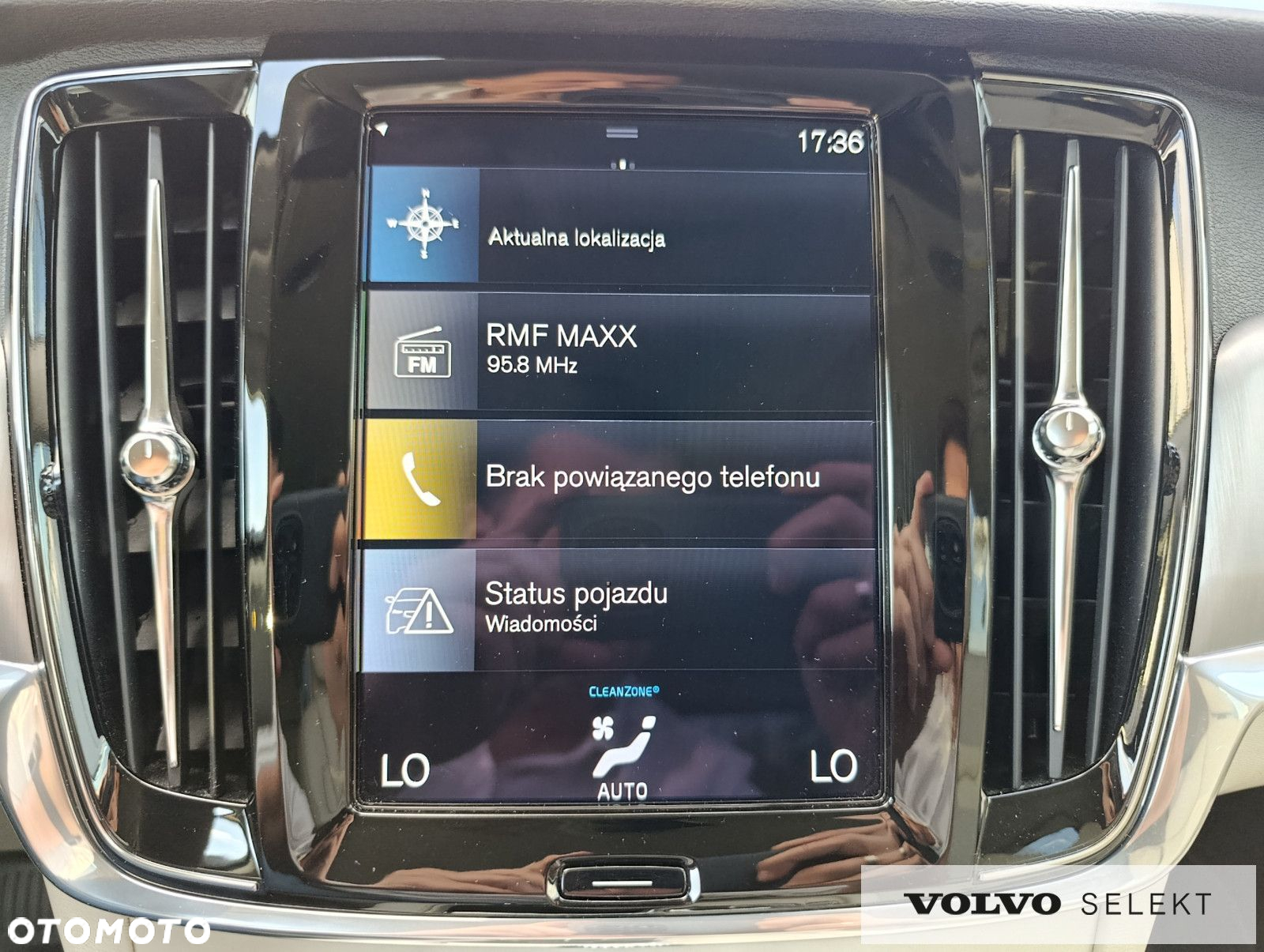 Volvo V90 Cross Country - 27