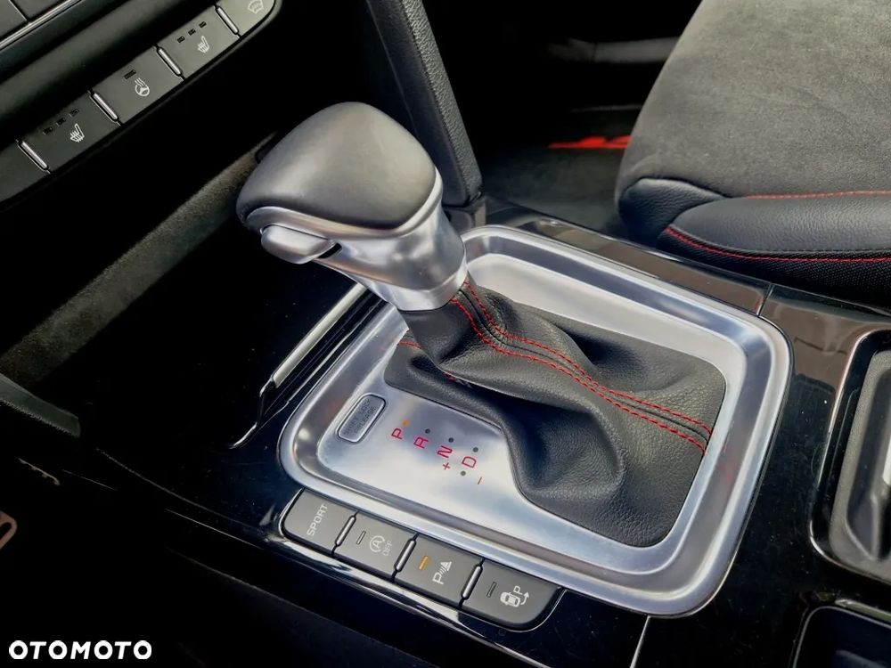 Kia ProCeed 1.6 T-GDI GT DCT - 26
