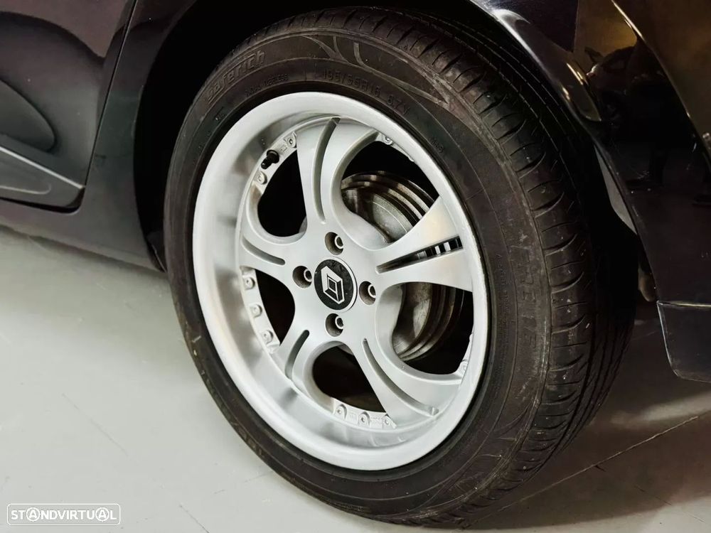 Renault Clio 1.5 dCi Dynamique Sport Edtion - 13