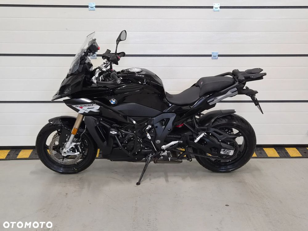 BMW XR - 7