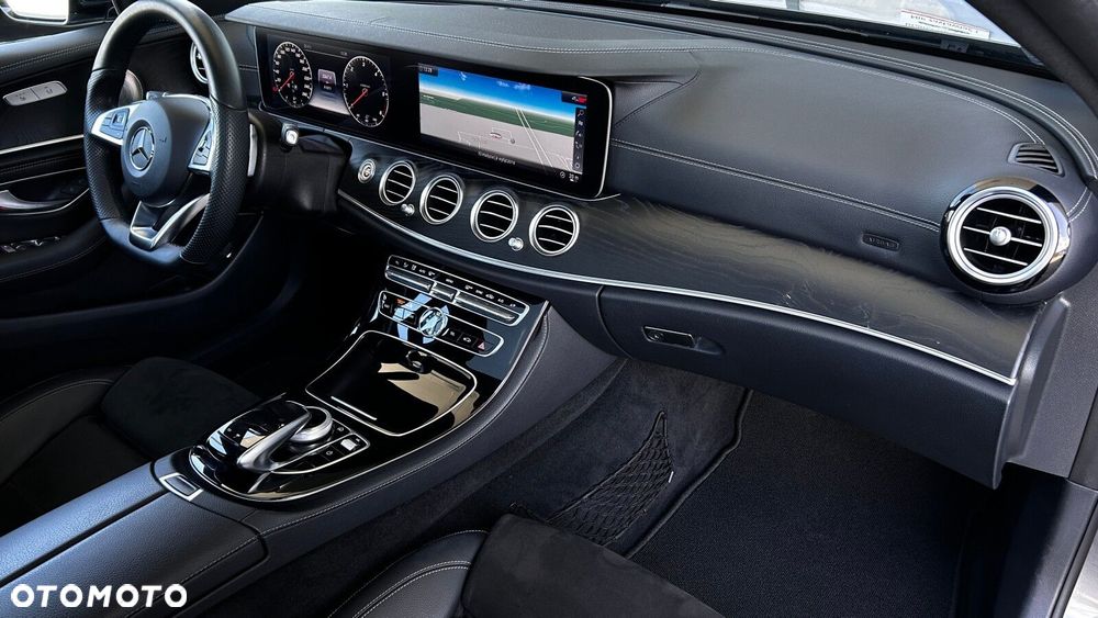 Mercedes-Benz Klasa E 220 d 4-Matic AMG - 23