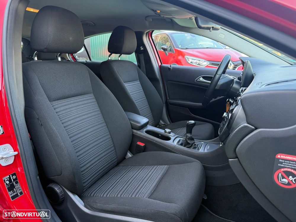 Mercedes-Benz A 180 CDI (BlueEFFICIENCY) - 21