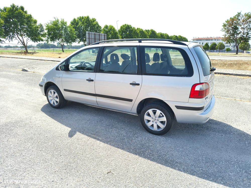 Ford Galaxy 1.9 TDi GLX SelectShift - 3