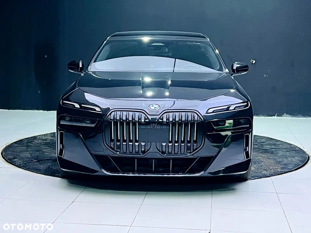 BMW Seria 7 740Li xDrive sport - 6
