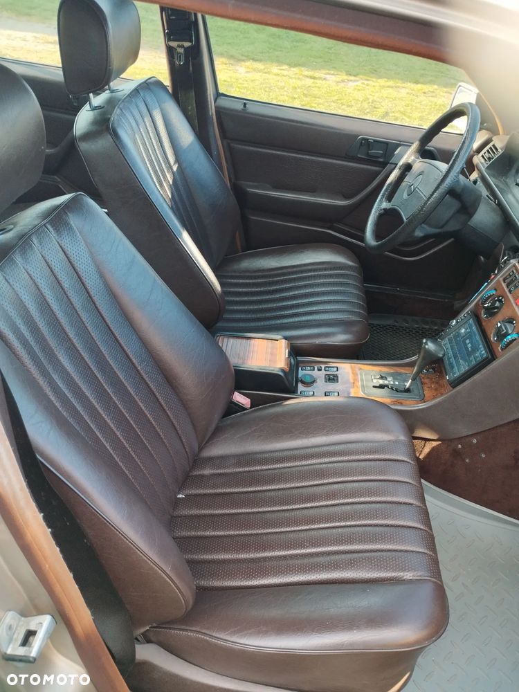 Mercedes-Benz W124 (1984-1993) - 16