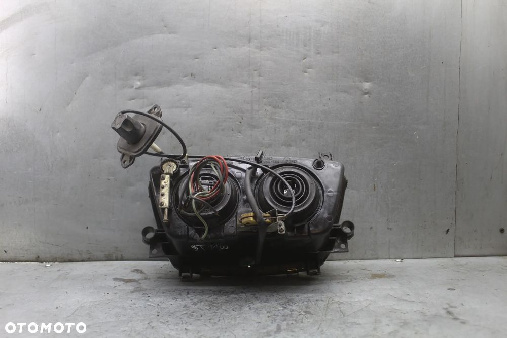 Honda ST 1100 Pan European Lampa przód przednia reflektor - 6