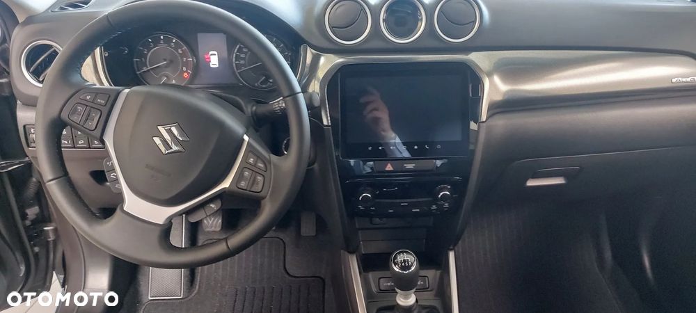 Suzuki Vitara 1.4 Boosterjet mHEV Premium Plus 4WD - 6