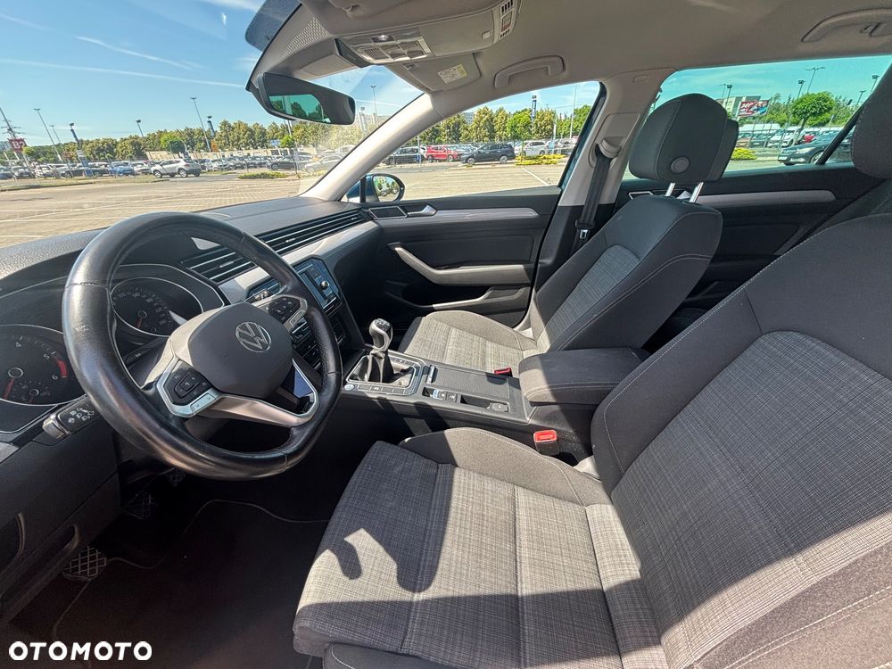 Volkswagen Passat 2.0 TDI EVO Business - 15