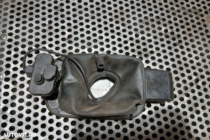 Usita rezervor 5N0810773E 1K9809857 5N0810773E 1K9809857 Volkswagen V - 2