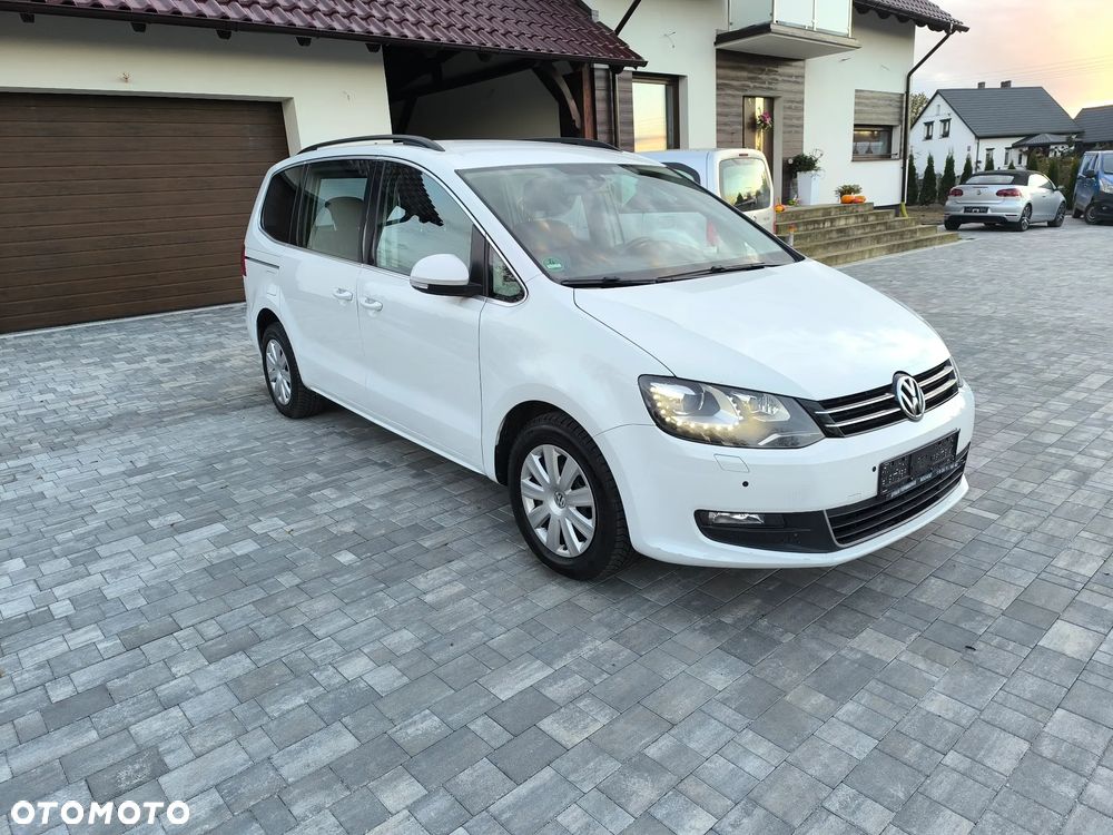 Volkswagen Sharan 2.0 TDI Highline DSG - 2